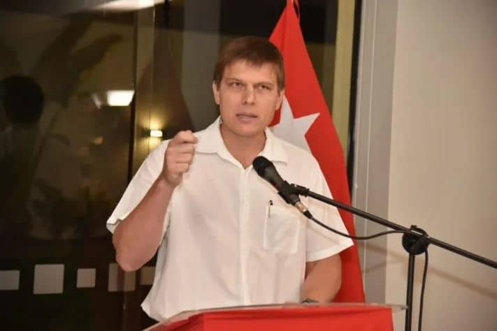 Brunetti  «No puede ser común que Alliana no se de cuenta que él no es oposición al Gobierno»