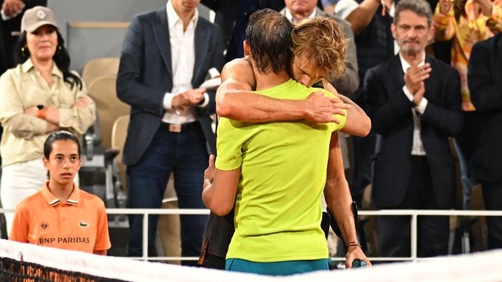 Nadal avanza a una nueva final de Roland Garros tras el abandono de Alexander Zverev por lesión