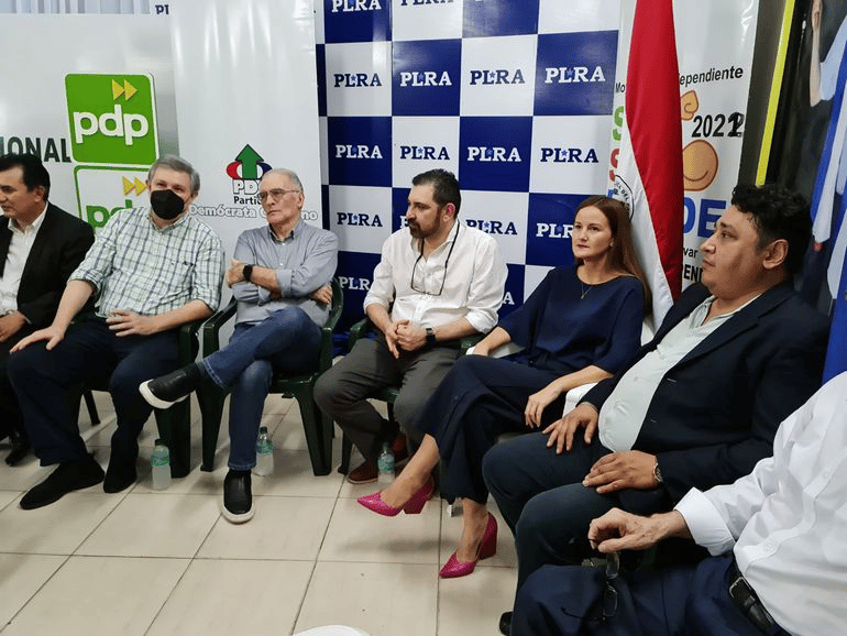 Concertación de la oposición sin Frente Guasú, Chilavert y Euclides Acevedo