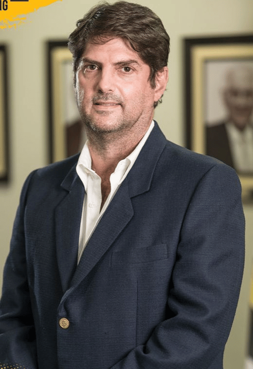 «No se debe dejar la economía a los vaivenes políticos», afirma presidente de importadores