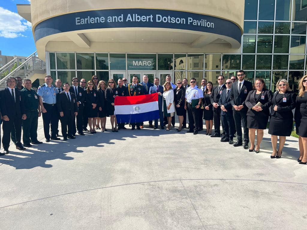 Cámara Paraguaya Americana realiza conferencia a la Universidad de Florida