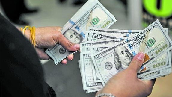 Sedeco pide intervención de la Asociación de Casa de Cambios por rechazo de billetes extranjeros