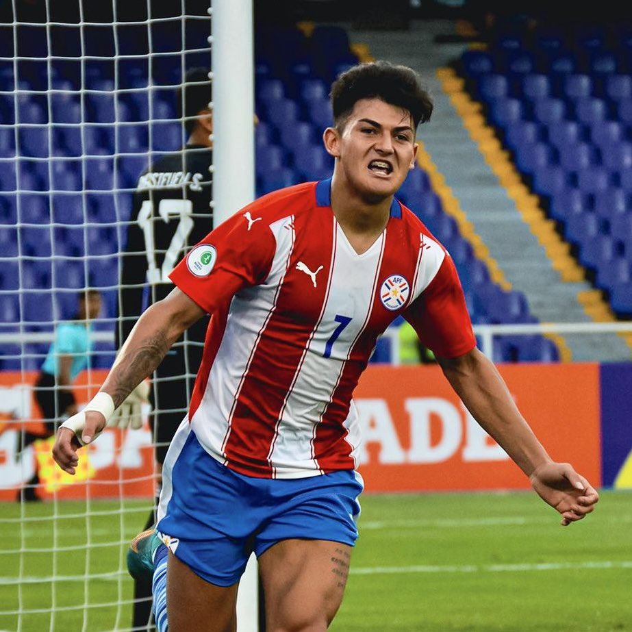 Representante de Diego González revela que irá a Lazio por pedido expreso del DT Mauricio Sarri