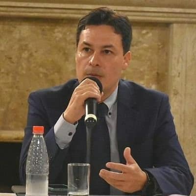 “Kalé – Las huellas de un político trascendental”, de Óscar Bogado Rolón