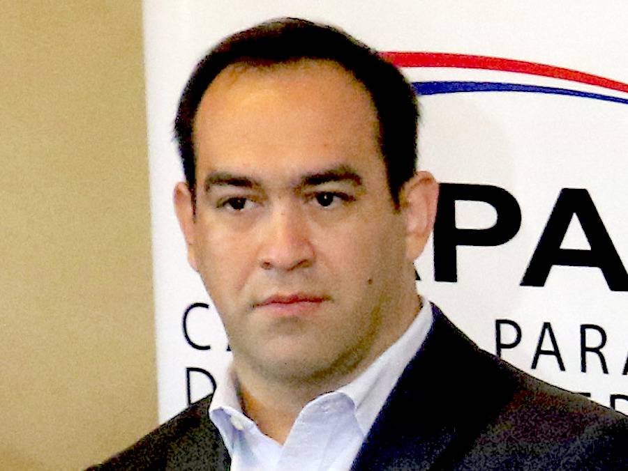 Gremios piden a presidenciables propuestas económicas porque hay un estancamiento, afirma Sborovsky