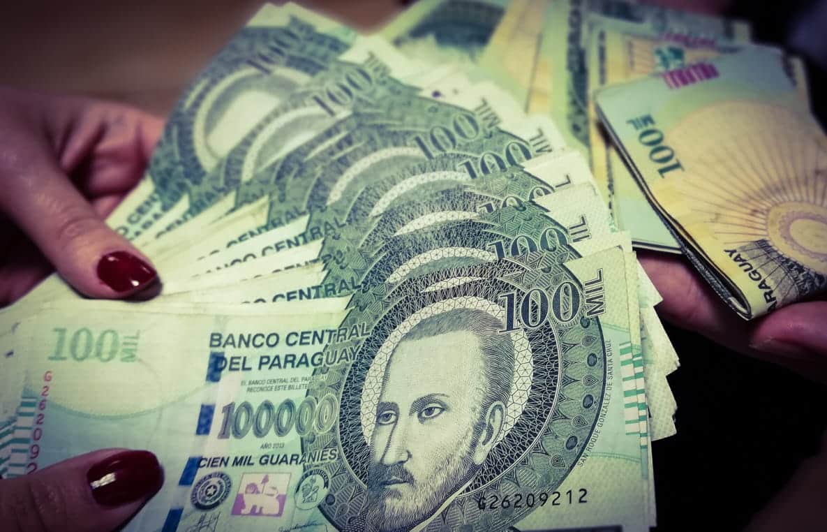 El salario mínimo perdió hasta un 30% de su poder adquisitivo con los años, afirma economista