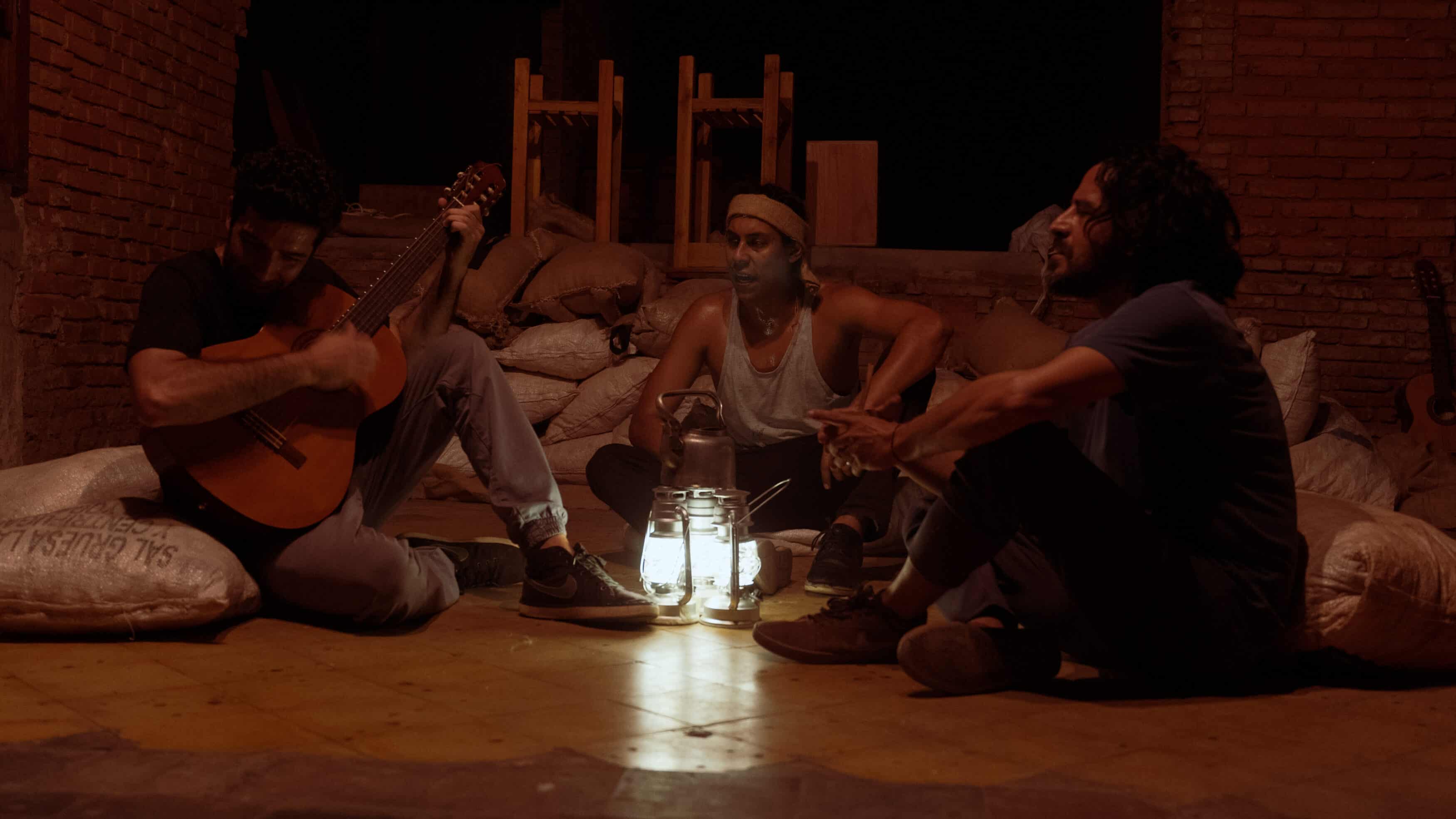 Fardo Guype: Rafael Barrett y las batallas de los Mensú en escena