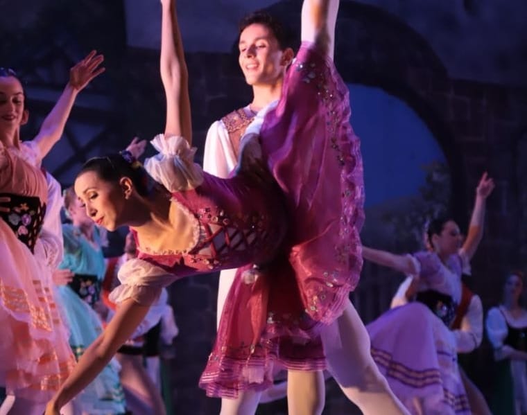 Últimas funciones de «Coppélia» en el Teatro Municipal