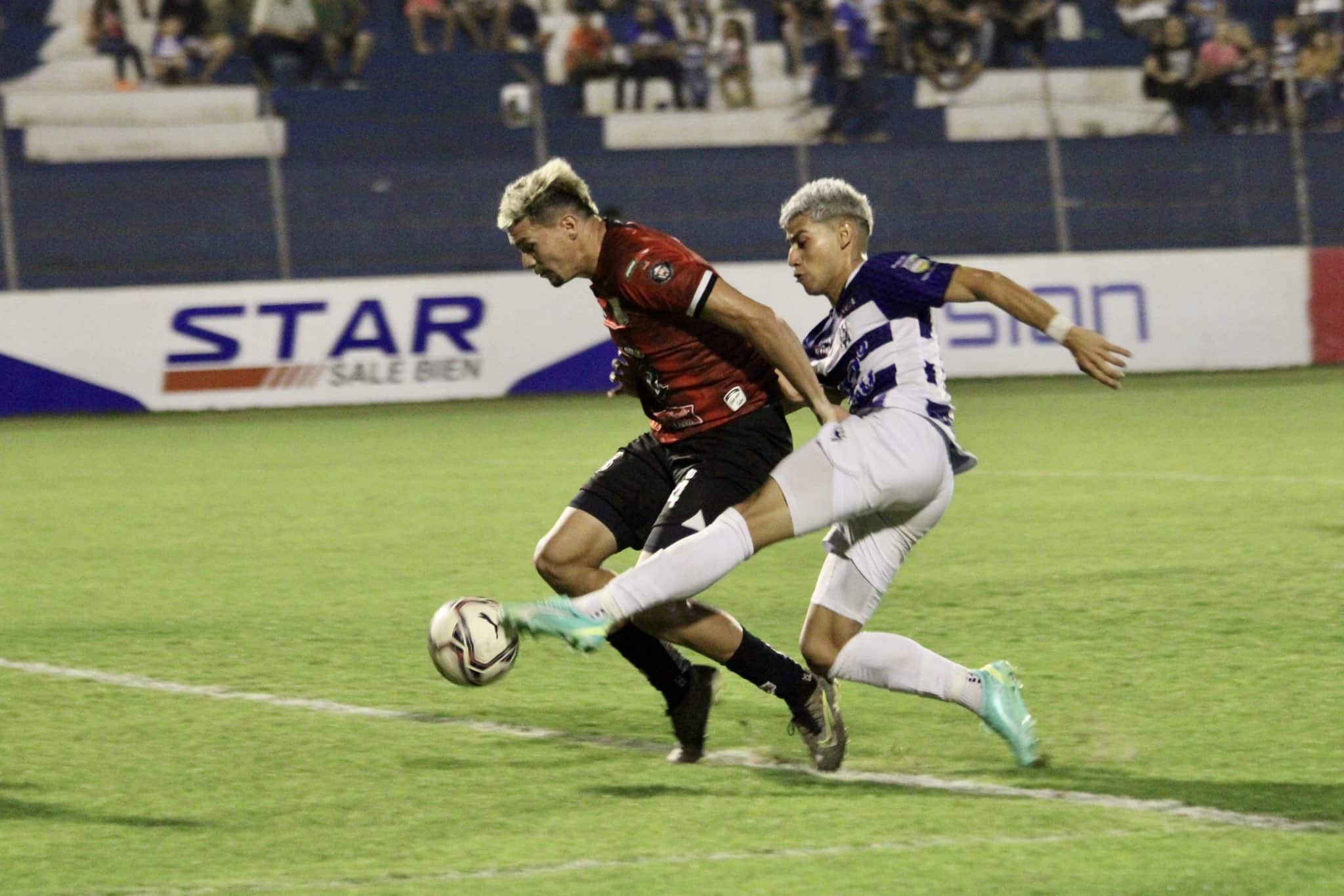 Deportivo Santaní derrotó al recién ascendido «2 de Mayo» y se instaló en cuartos de final de CP