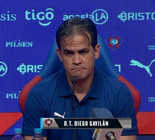 Oficial: Diego Gavilán ya no es entrenador de Cerro Porteño