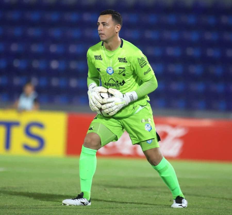 Nacional se prepara a enfrentar a Libertad por la fecha 12
