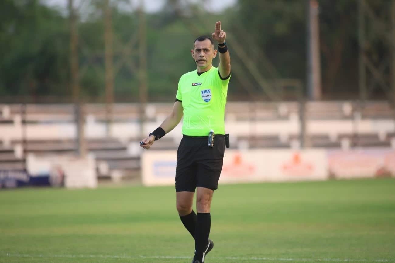 Designación arbitral para el juego de regularización de la fecha 10