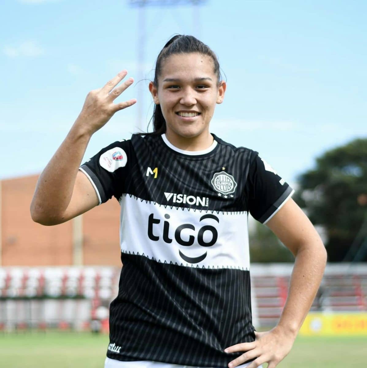 «Dejaremos todo por traer la Copa», afirma Karina Castellano goleadora de Olimpia