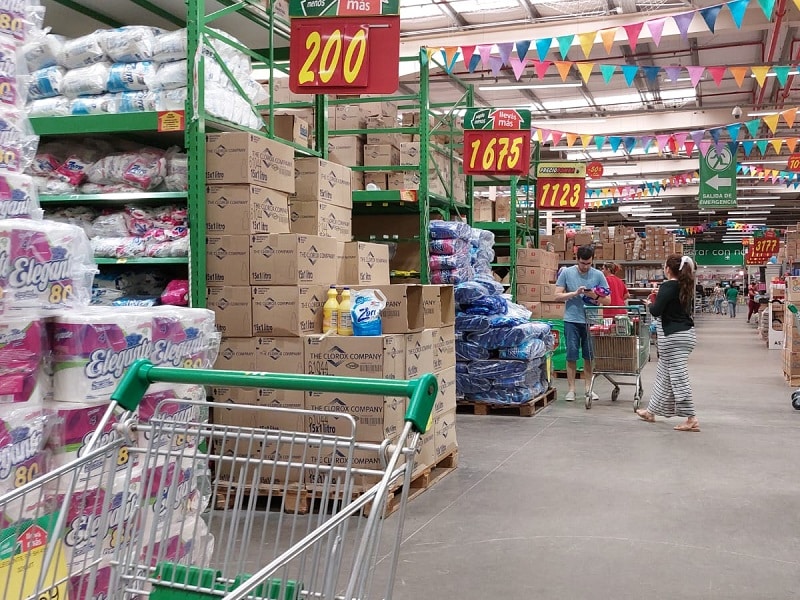 Caen las ventas en Clorinda ante medidas del gobierno de Santiago Peña