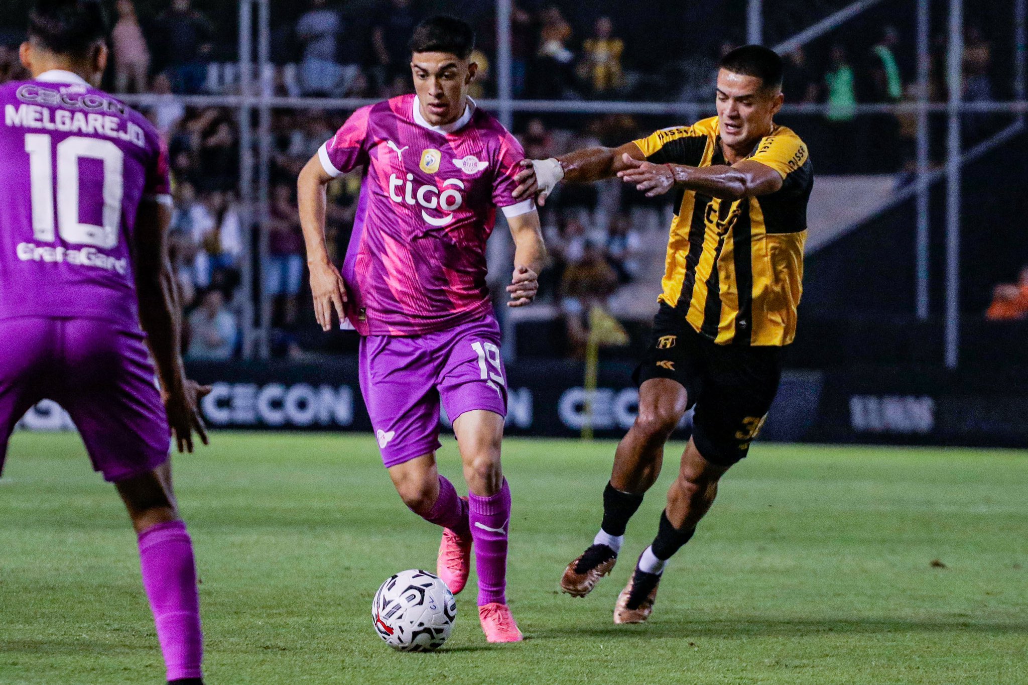 Empate sin goles en Tuyucua pero con conflicto entre hinchas