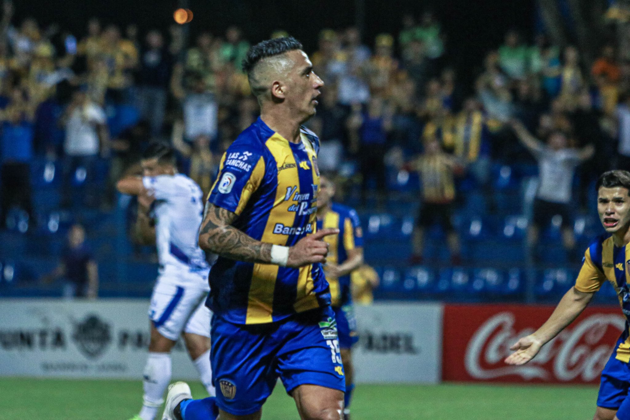 Luqueño se quedó con los tres puntos frente a Ameliano