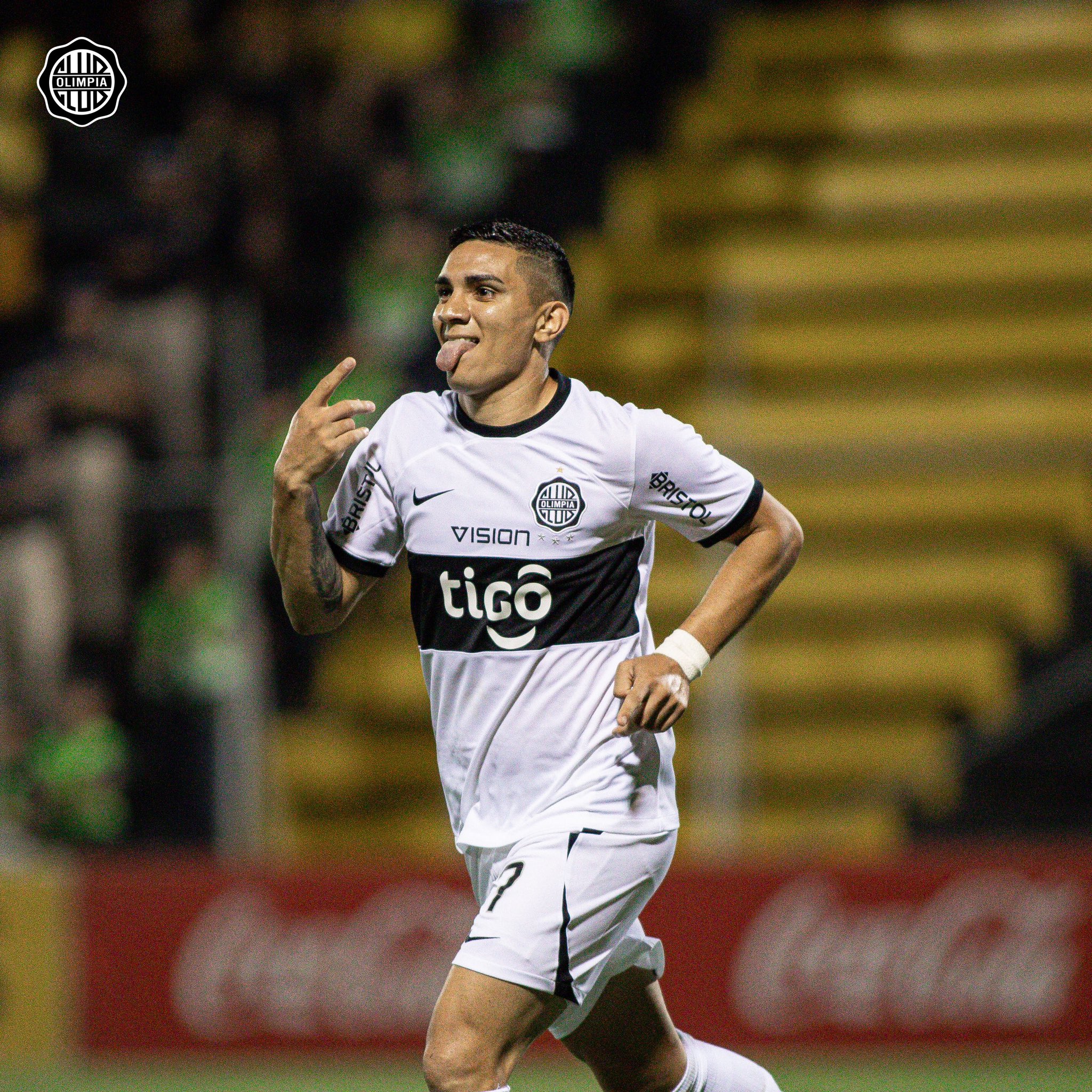 Olimpia se queda con el clásico más añejo en un polémico partido