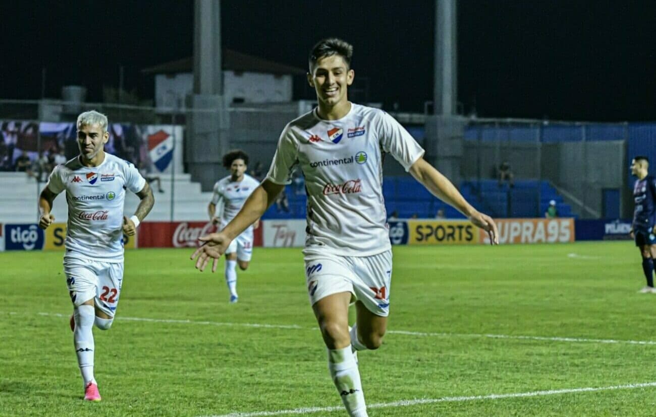 Goleada de Nacional frente a Guaraní: «Pumpido nos mostró los puntos débiles de el contrario»