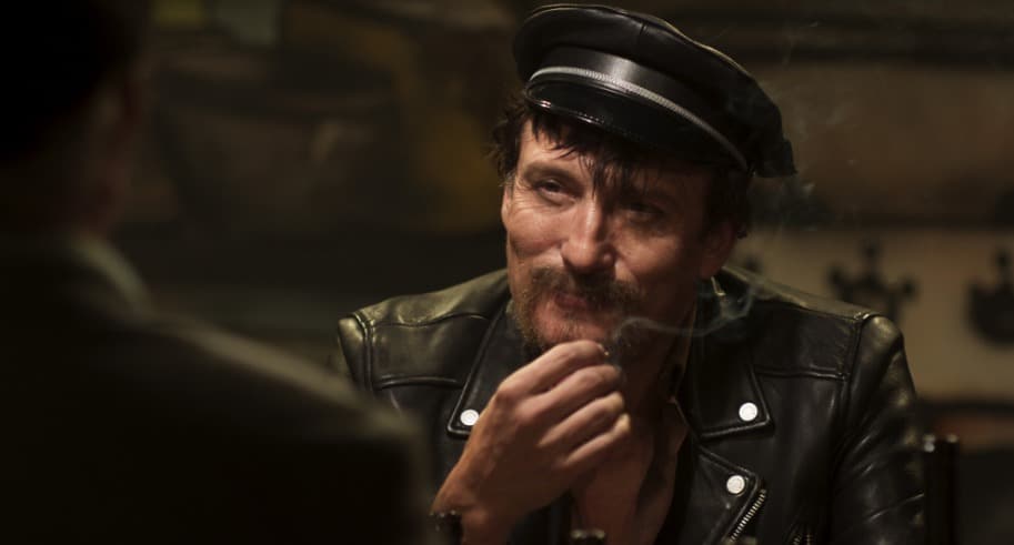 Oliver Masucci protagoniza «Enfant Terrible» en el Lunes de Cine de Manzana Abierta