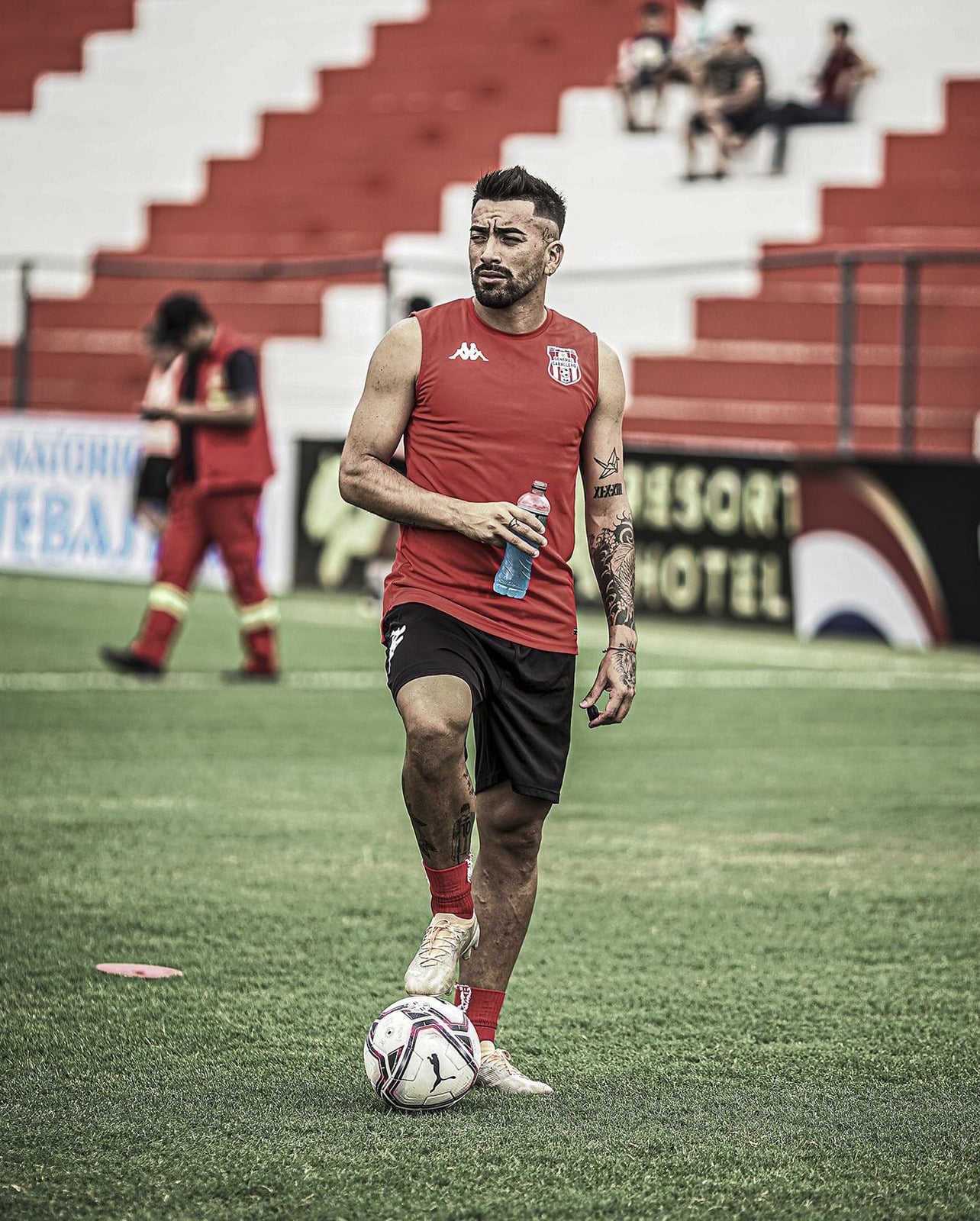 Guillermo Hauché afirma que quiere jugar torneos internacionales con el rojo de Mallorquín