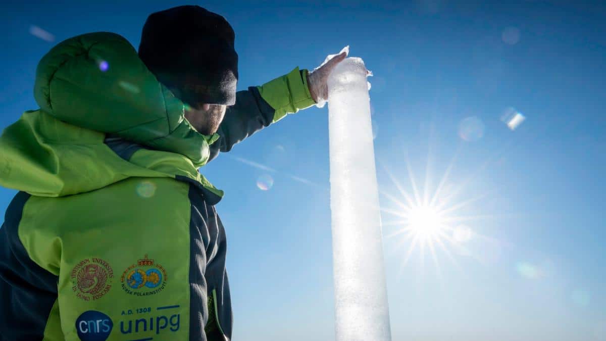 Una biblioteca de hielo ancestral conserva secretos milenarios de la atmósfera
