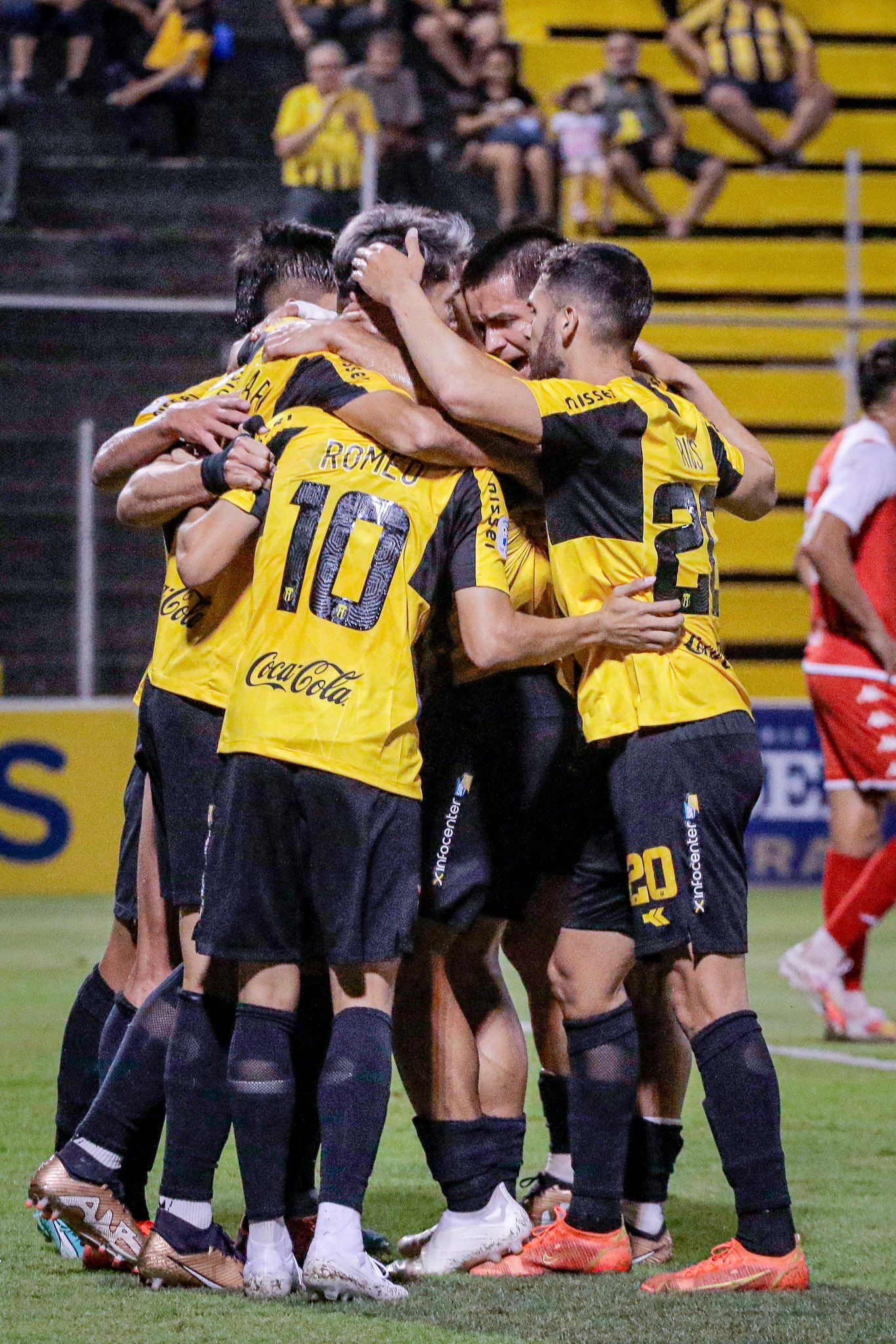 Guaraní vuelve a la victoria y la lucha por ingresar a la Libertadores continúa