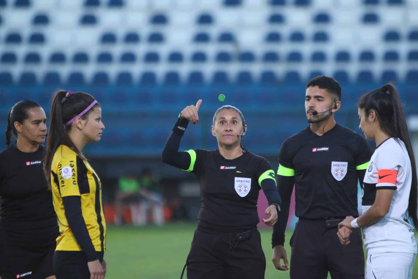 Se viene la primera gran final del fútbol femenino: Olimpia vs Guaraní hoy en el CARFEM