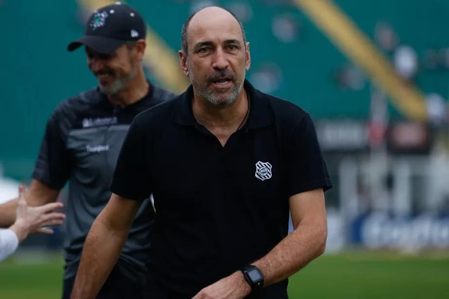 Tacuary quiere mantenerse en Primera: «La situación está difícil, pero no es imposible», dice su DT