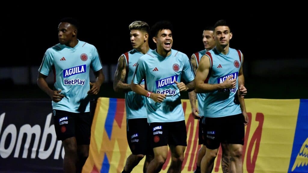 Colombia enfrentará a la Albirroja con todo su poderío en el Defensores del Chaco
