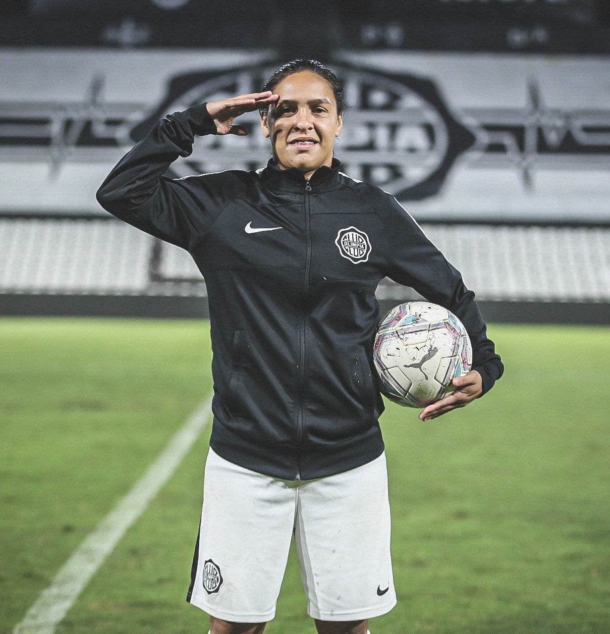 Olimpia va por otro título en el Fútbol Femenino:»Lo hacemos por todas las compañeras que no están»