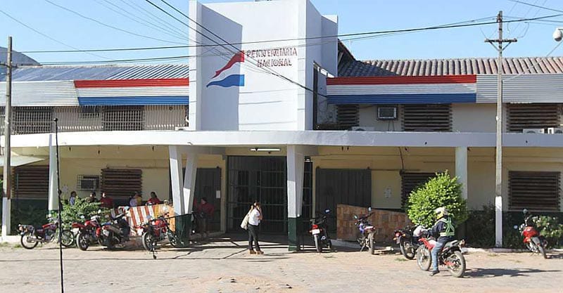 Controles preventivos en Tacumbú se recrudecen en medio de quejas de los guardiacárceles