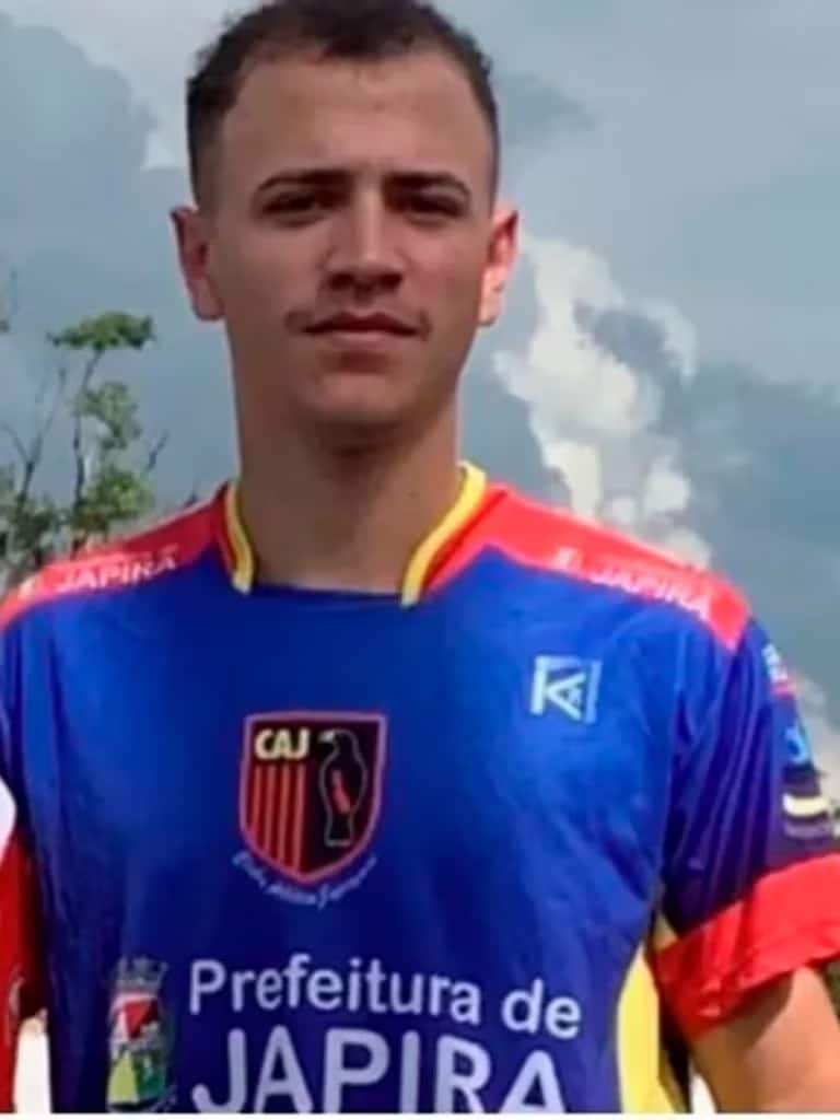 Tragedia en Brasil: Un rayo mató a un futbolista de 21 años en pleno partido