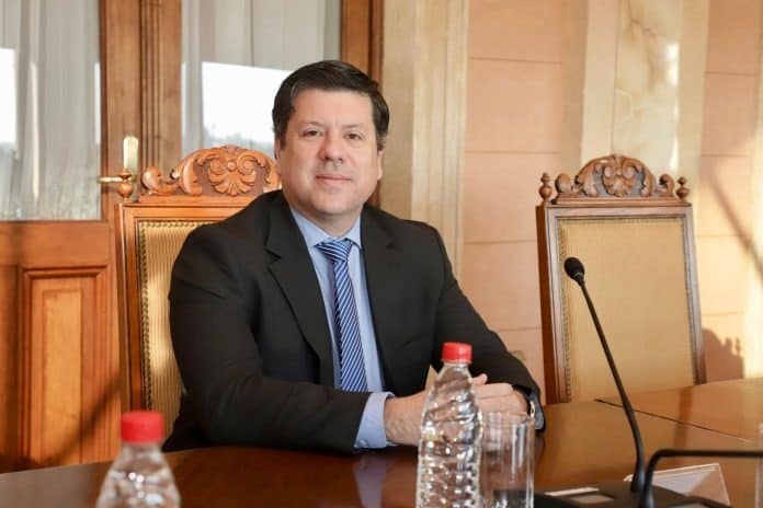 Nos conviene que a Argentina le vaya bien, afirma ministro del MIC
