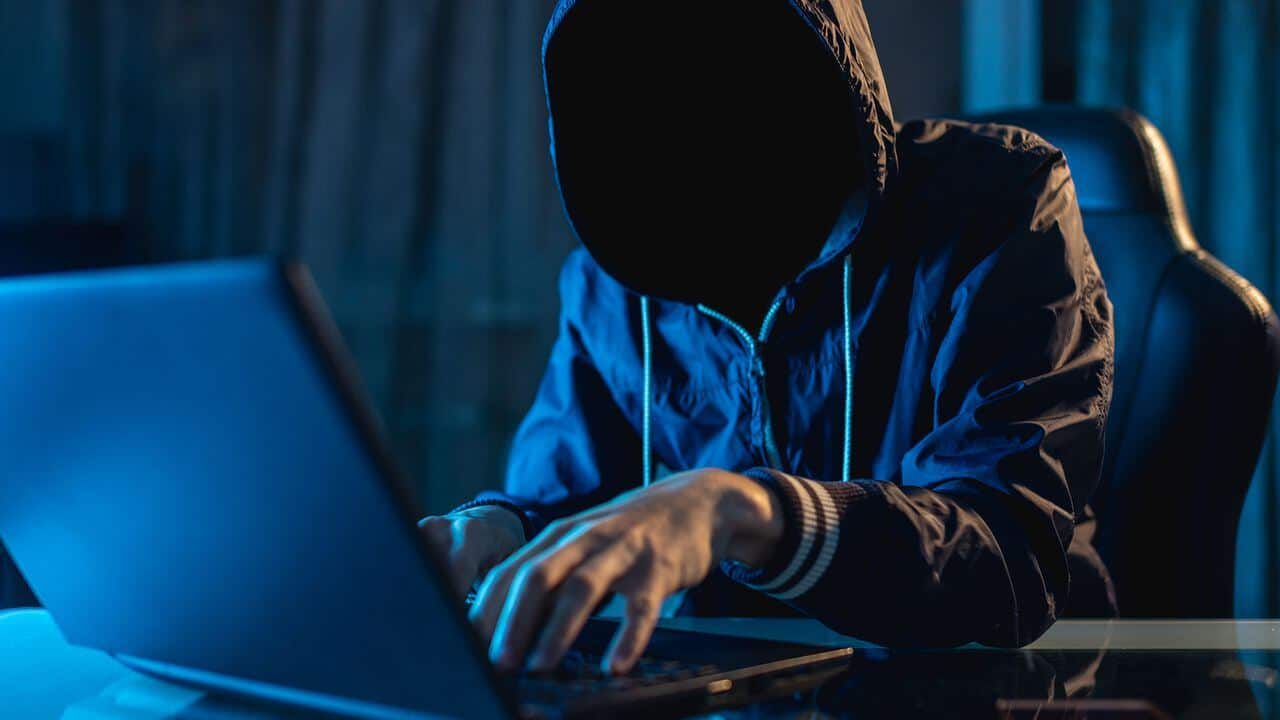 3 paraguayos y 1 venezolano detenidos en operativo contra red de ciberdelincuentes