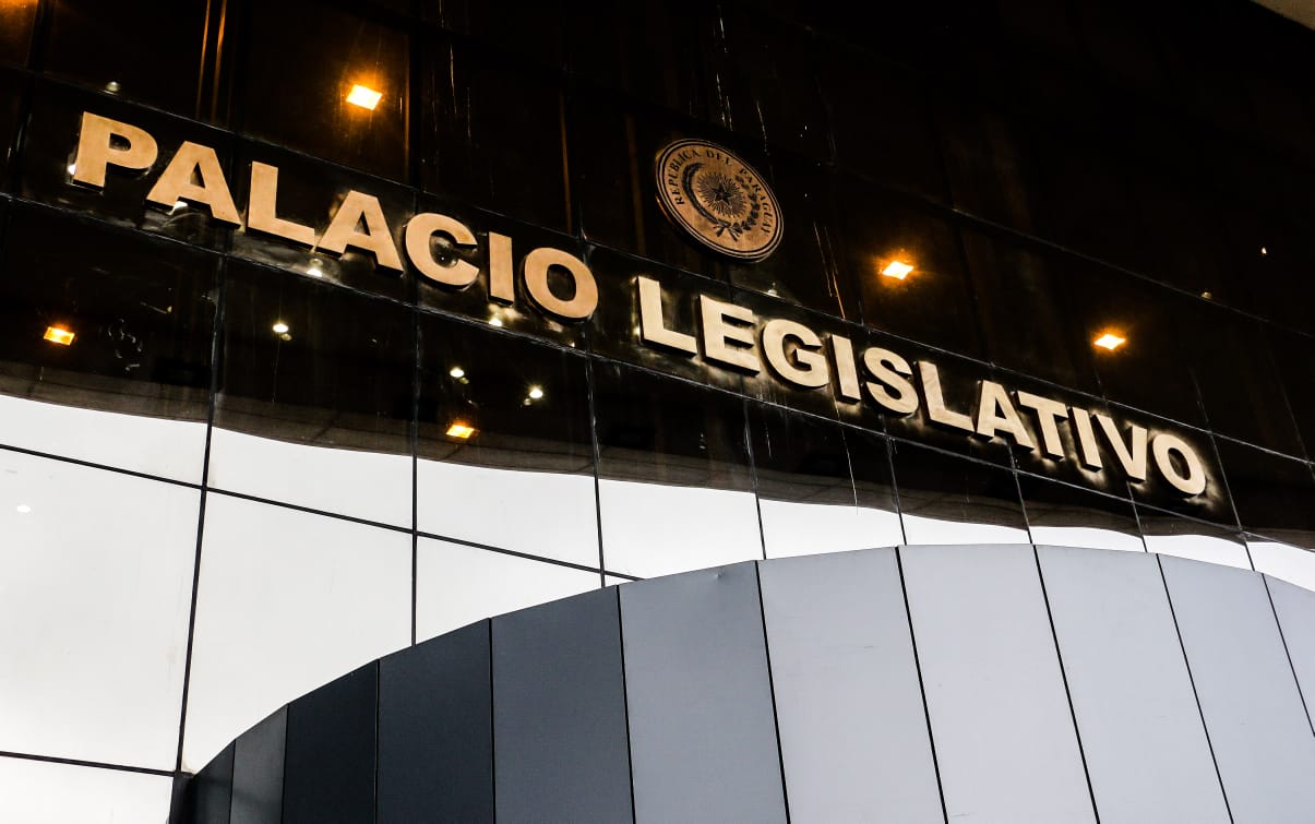 Campaña contra el nepotismo: plantean recolección de firmas para reforzar la ley