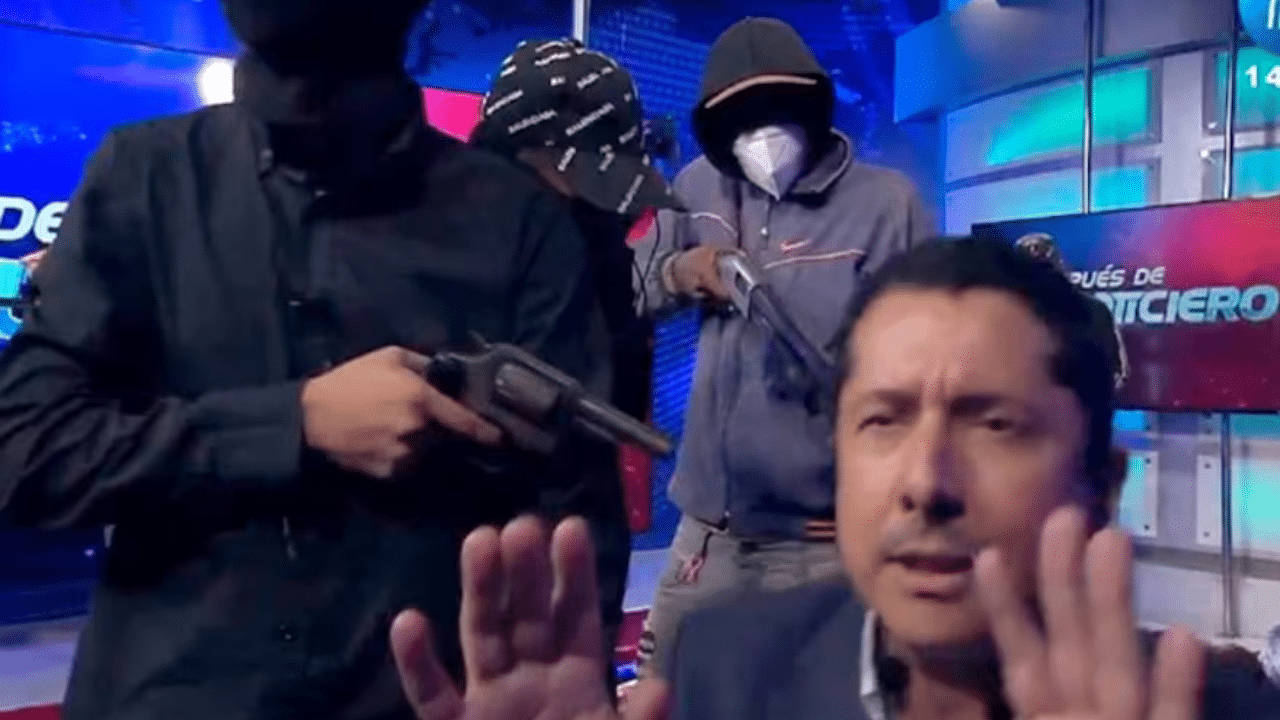 Periodista de Ecuador relató el terror que vivieron tras el ataque en vivo a la cadena de TV