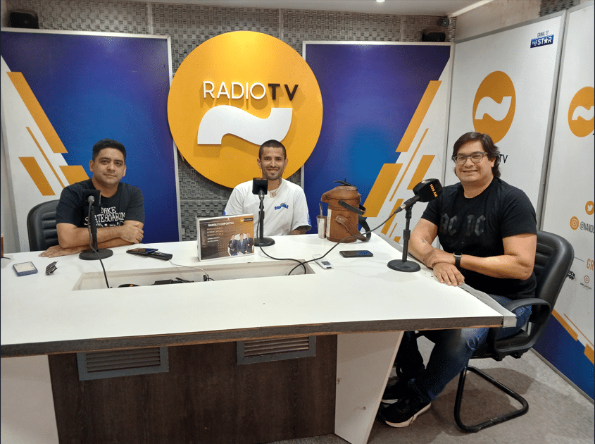 Víctor Ayala: «Mientras tenga ganas de levantarme a las 5 AM para entrenar, seguiré en el fútbol»