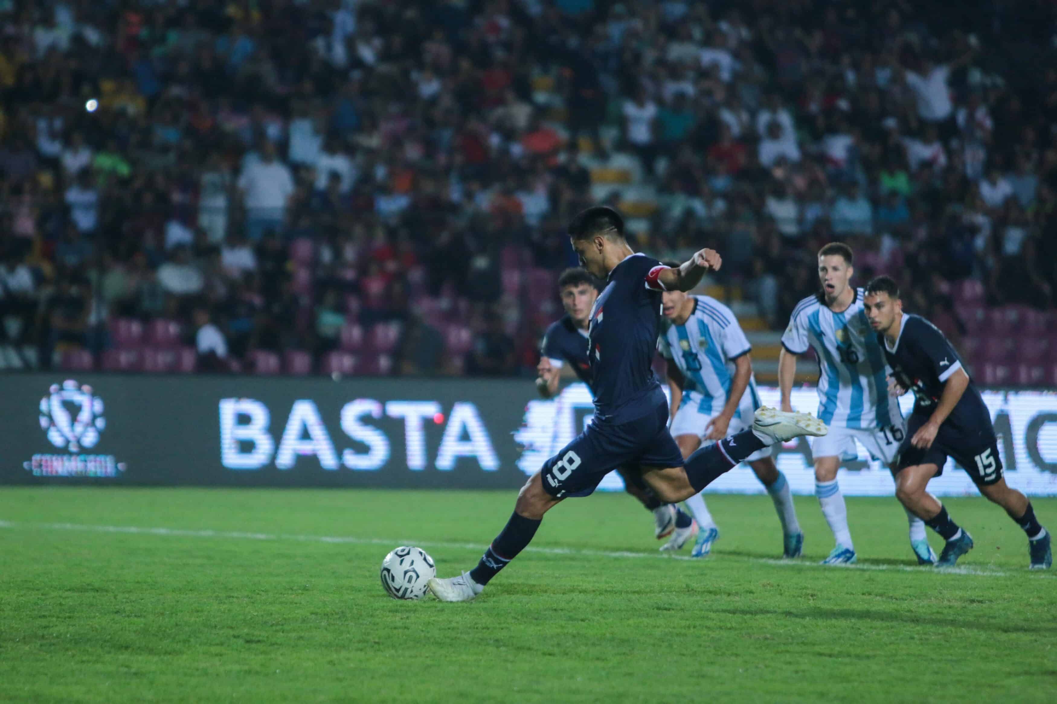 Preolímpico 2024: La Albirroja deja escapar una victoria en los minutos finales ante Argentina