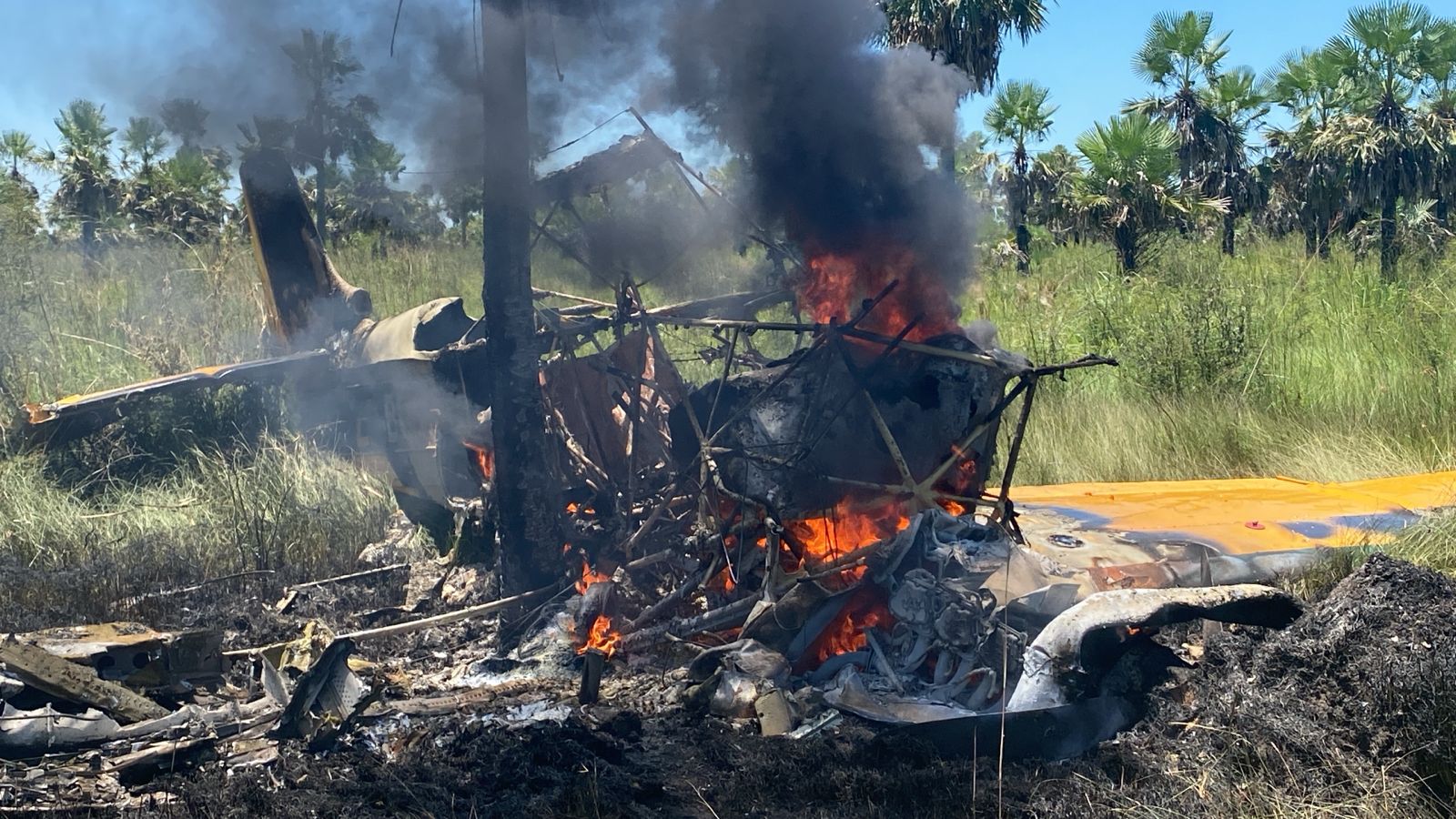 se estrelló una aeronave y el piloto se salvó de milagro