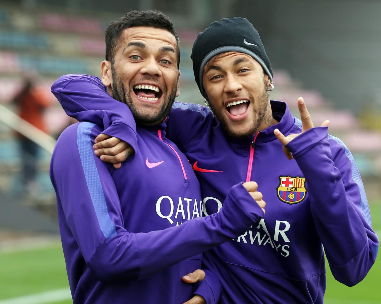 Neymar ayuda a su amigo Dani Alves antes de su juicio por abuso sexual