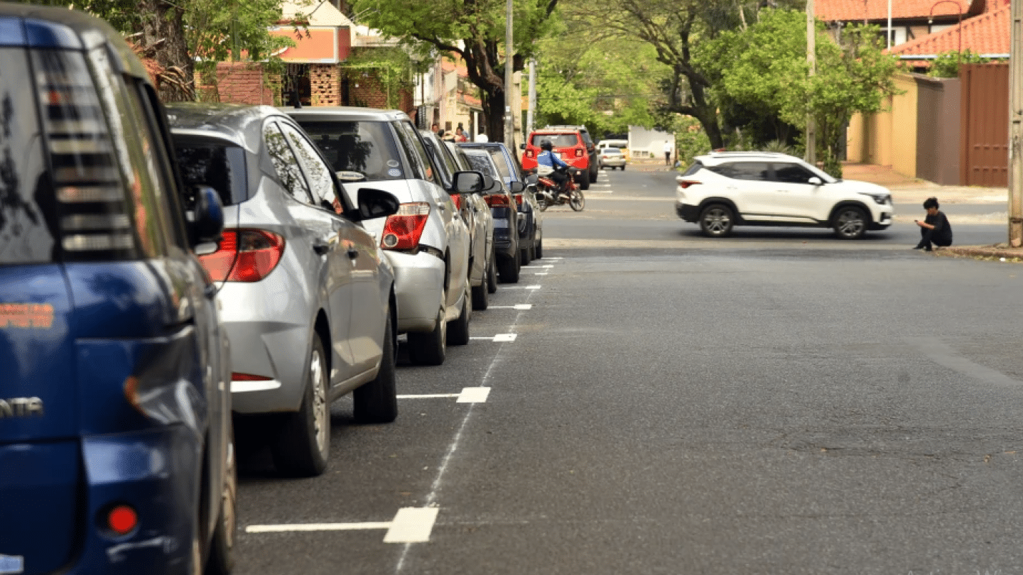 Estacionamiento tarifado en Asunción está «aplazadísimo», según concejal