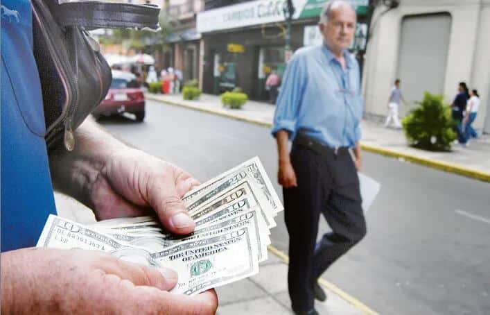Tras multimillonario robo a cambistas, casas de cambio señalan alta informalidad en el rubro