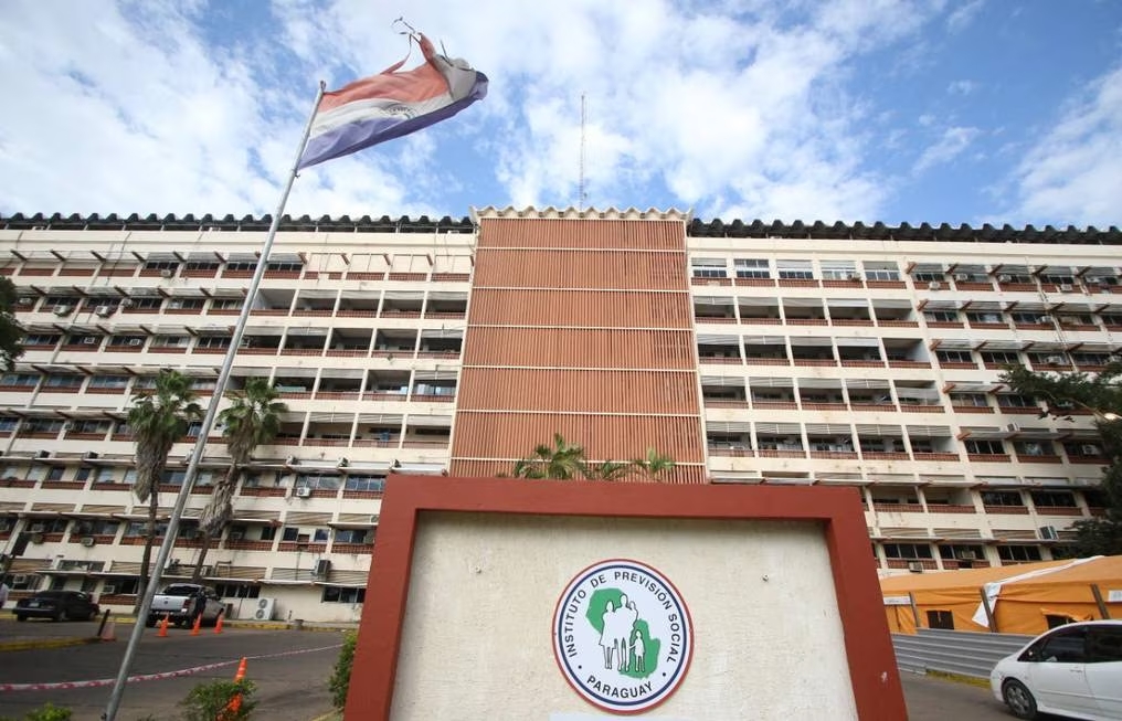 IPS resuelve entregar más de US$ 43 millones a ueno y Zeta Banco