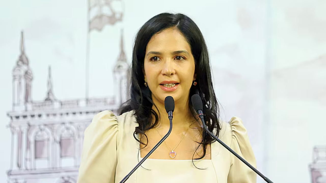 Adriana Bernal: «La importancia de fomentar la cultura del seguro»