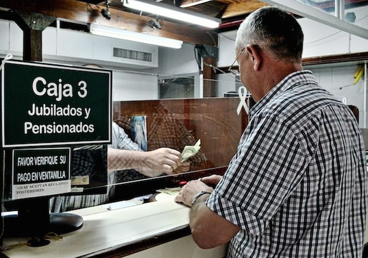 IPS está usando dinero de sus reservas desde el 2020, afirma gerente de Prestaciones