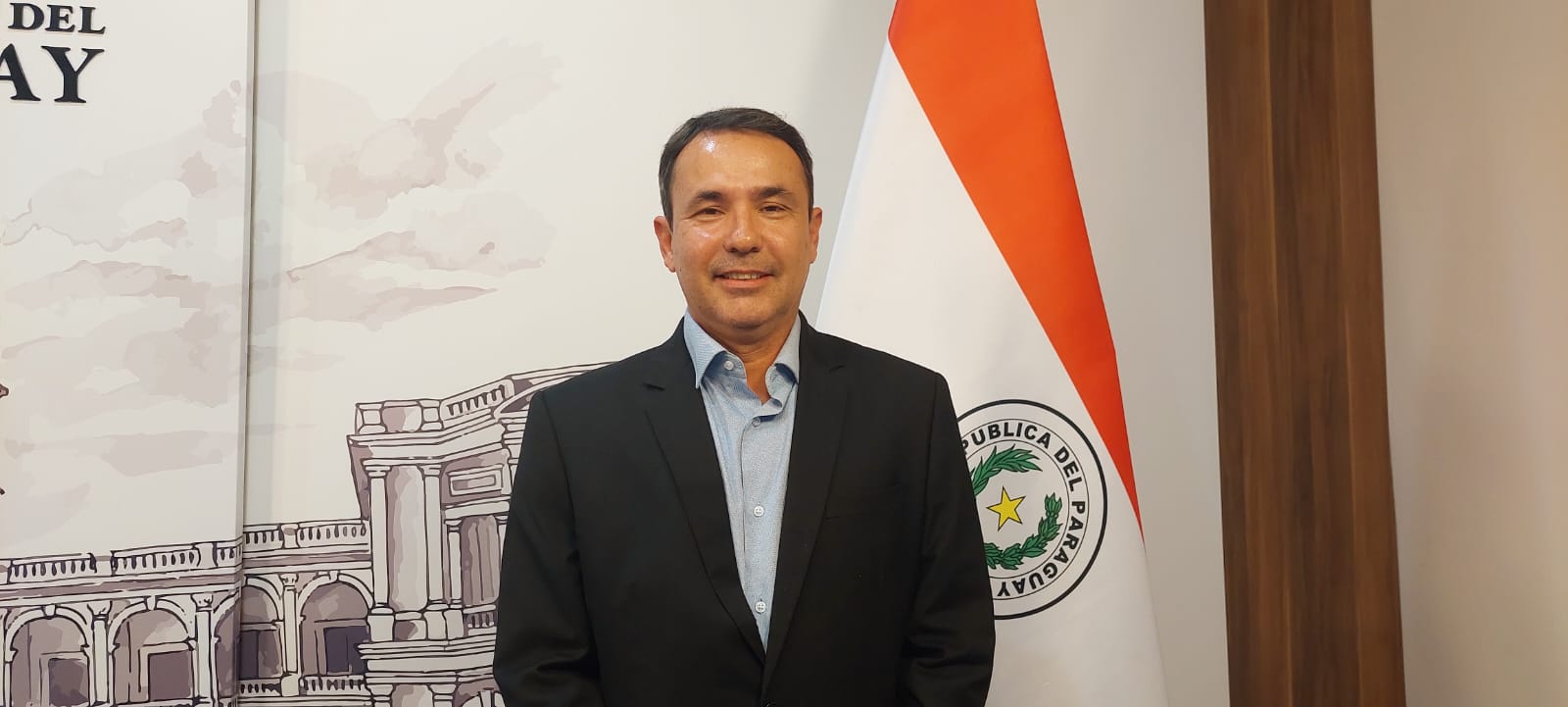 Viceministro de Transporte busca alternativas para evitar paro de transporte público