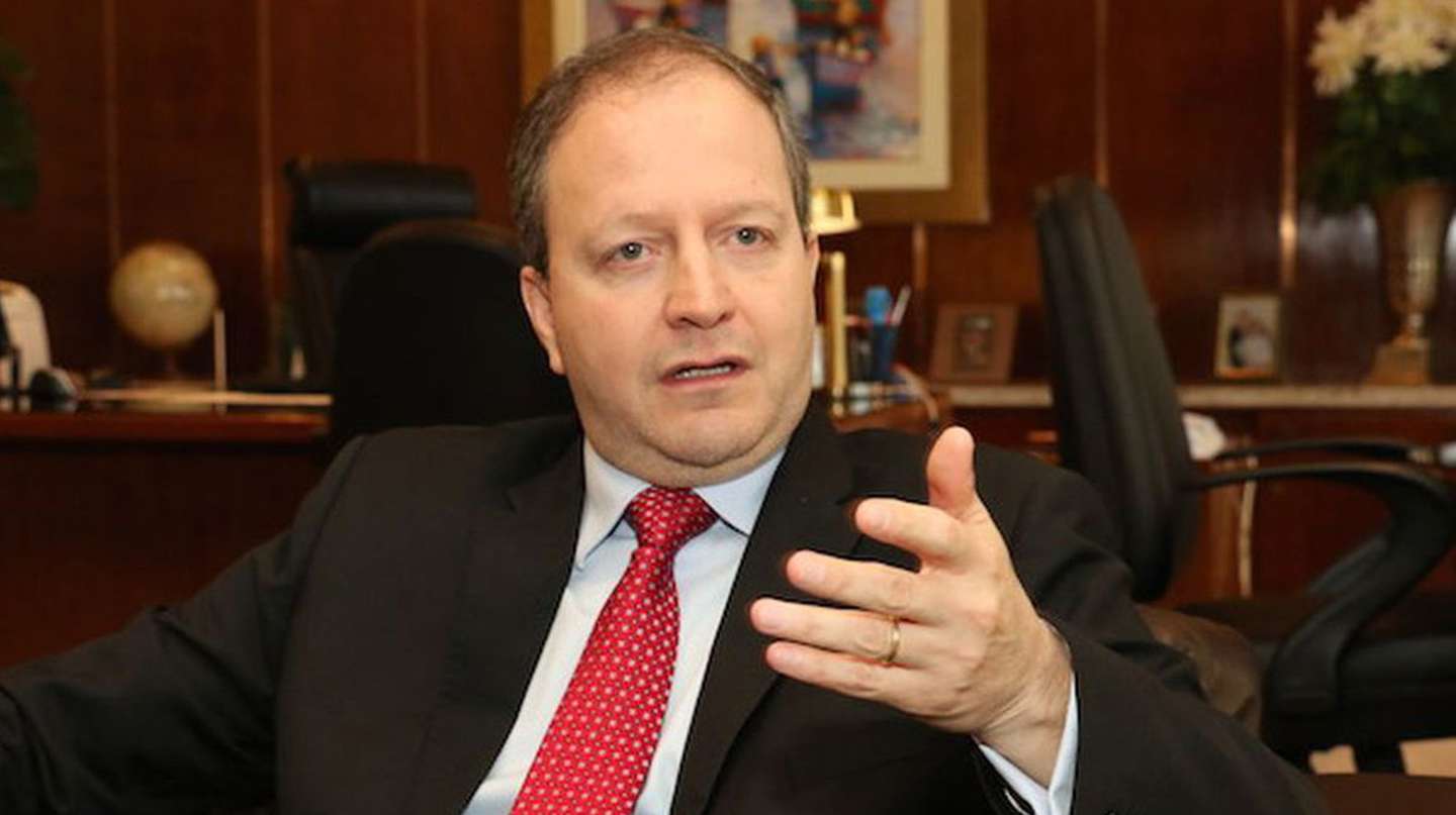 Recursos del acuerdo de Itaipú no se utilizarán para aumento de salarios, según ministro