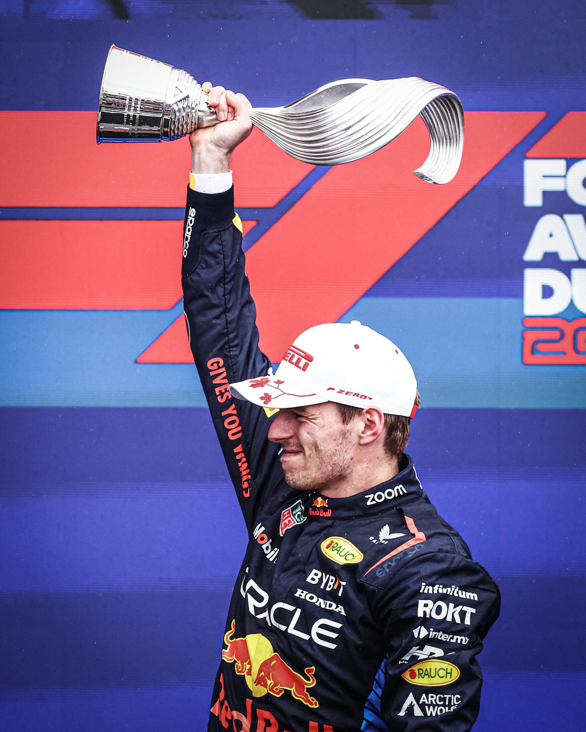 En un complicado GP de Canadá, Verstappen recupera la memoria y vuelve a lo más alto del podio