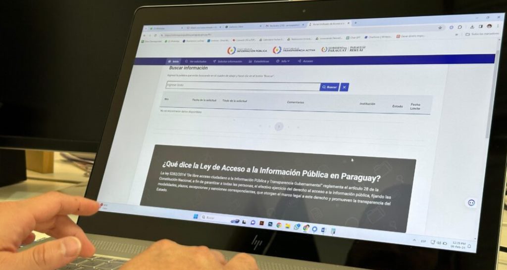 Experto critica improvisaciones del MITIC en web creada para informe presidencial