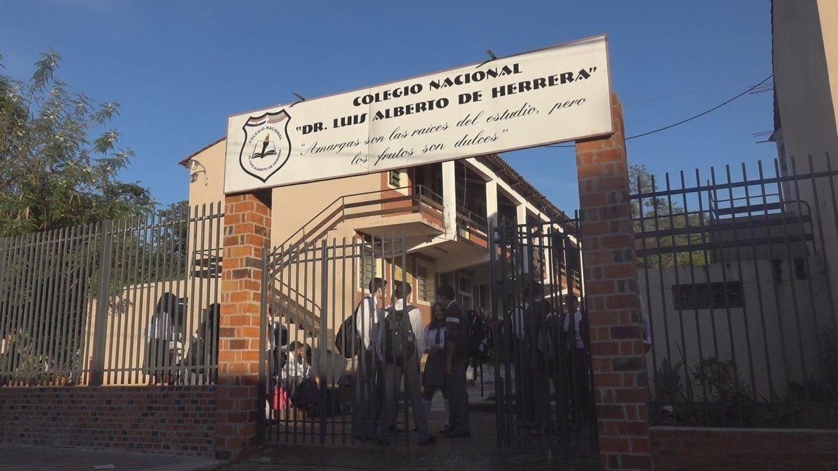 Adolescente imputada por amenaza de tiroteo en colegio de Asunción